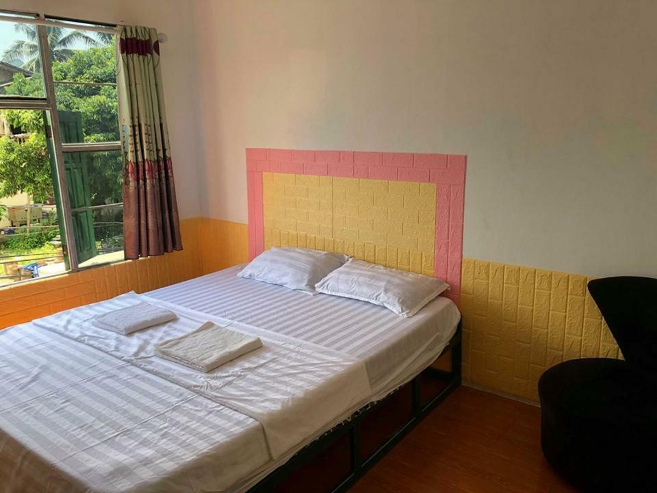 Army Barracks Guesthouse Vang Vieng Exterior photo