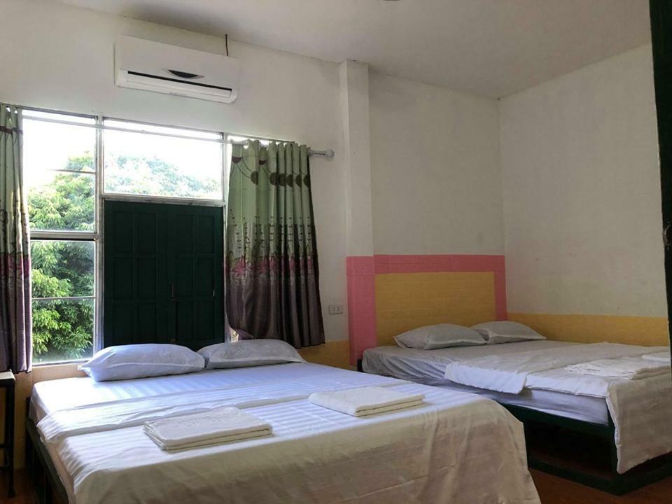 Army Barracks Guesthouse Vang Vieng Exterior photo