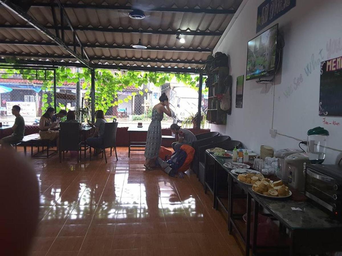 Army Barracks Guesthouse Vang Vieng Exterior photo