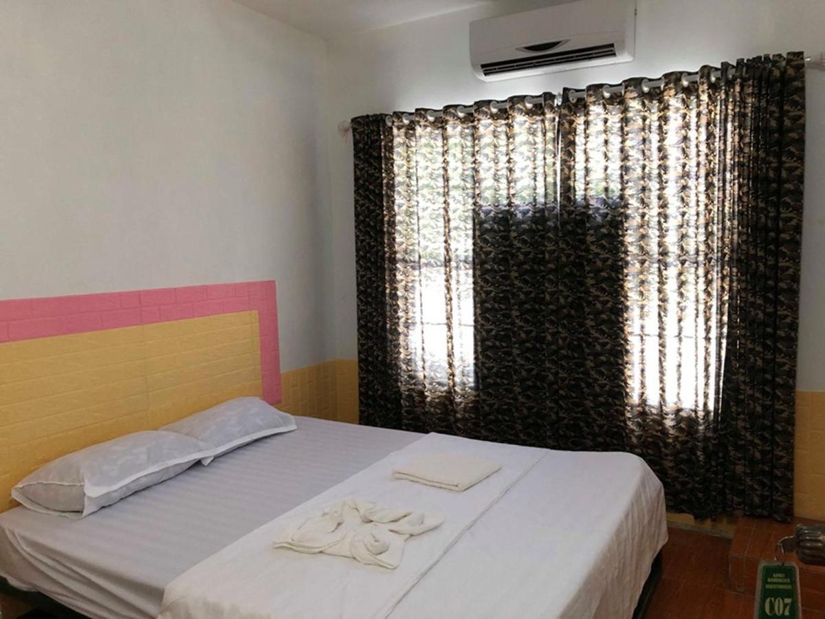 Army Barracks Guesthouse Vang Vieng Exterior photo