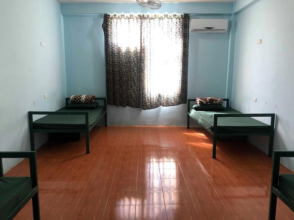 Army Barracks Guesthouse Vang Vieng Exterior photo