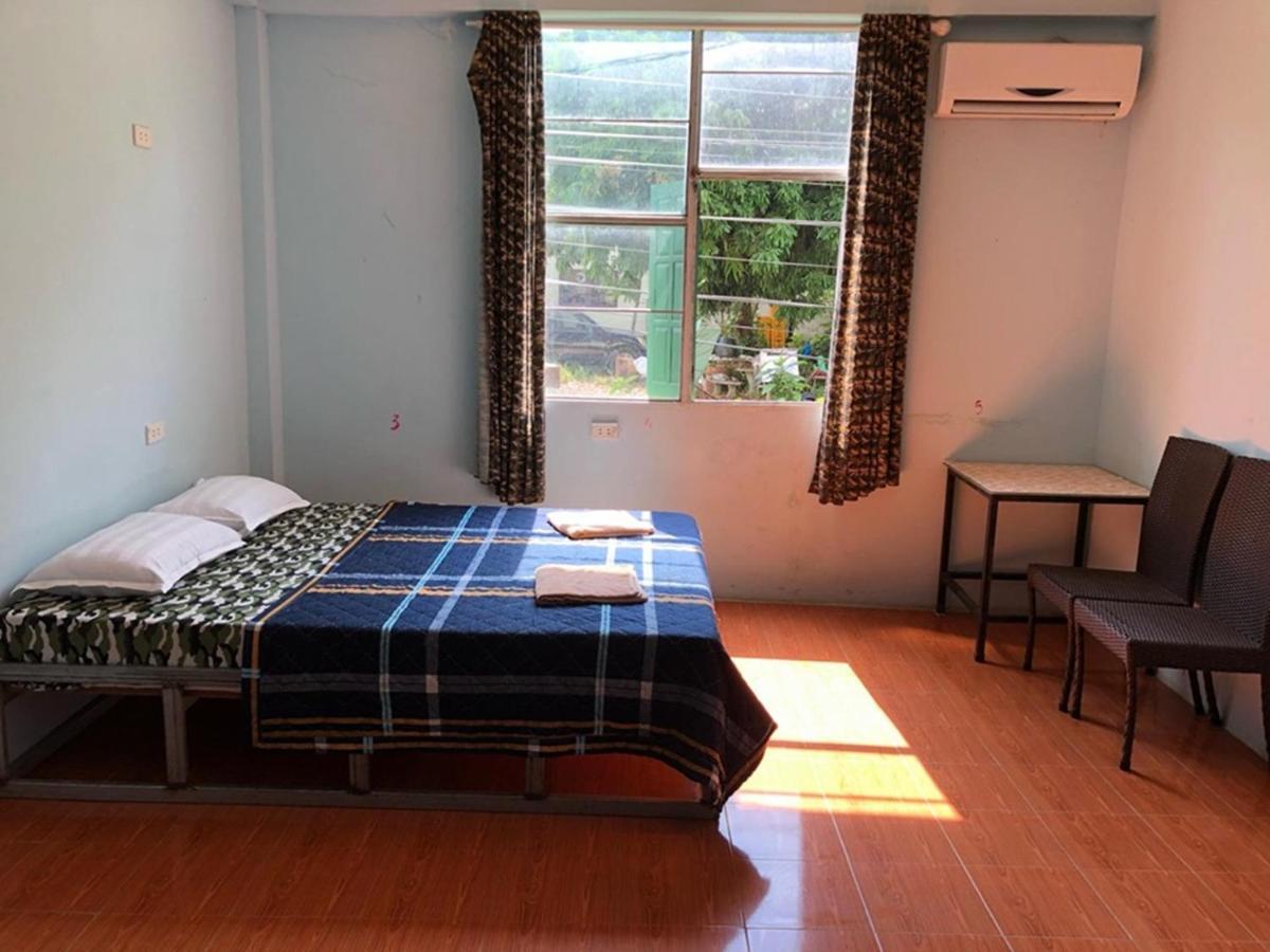 Army Barracks Guesthouse Vang Vieng Exterior photo