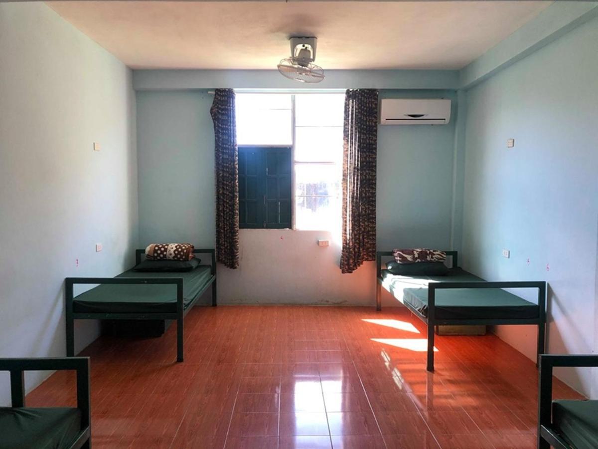 Army Barracks Guesthouse Vang Vieng Exterior photo