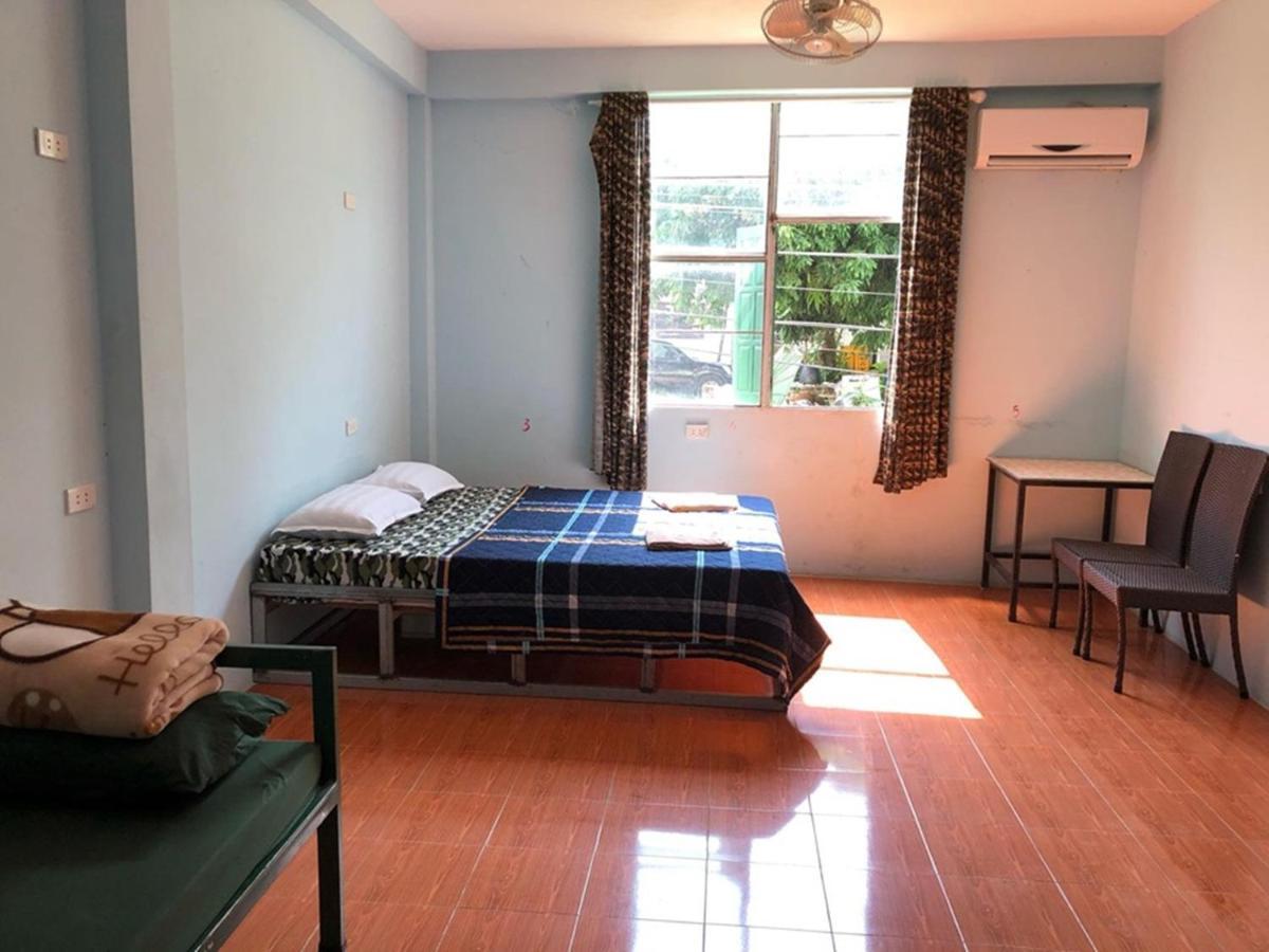 Army Barracks Guesthouse Vang Vieng Exterior photo