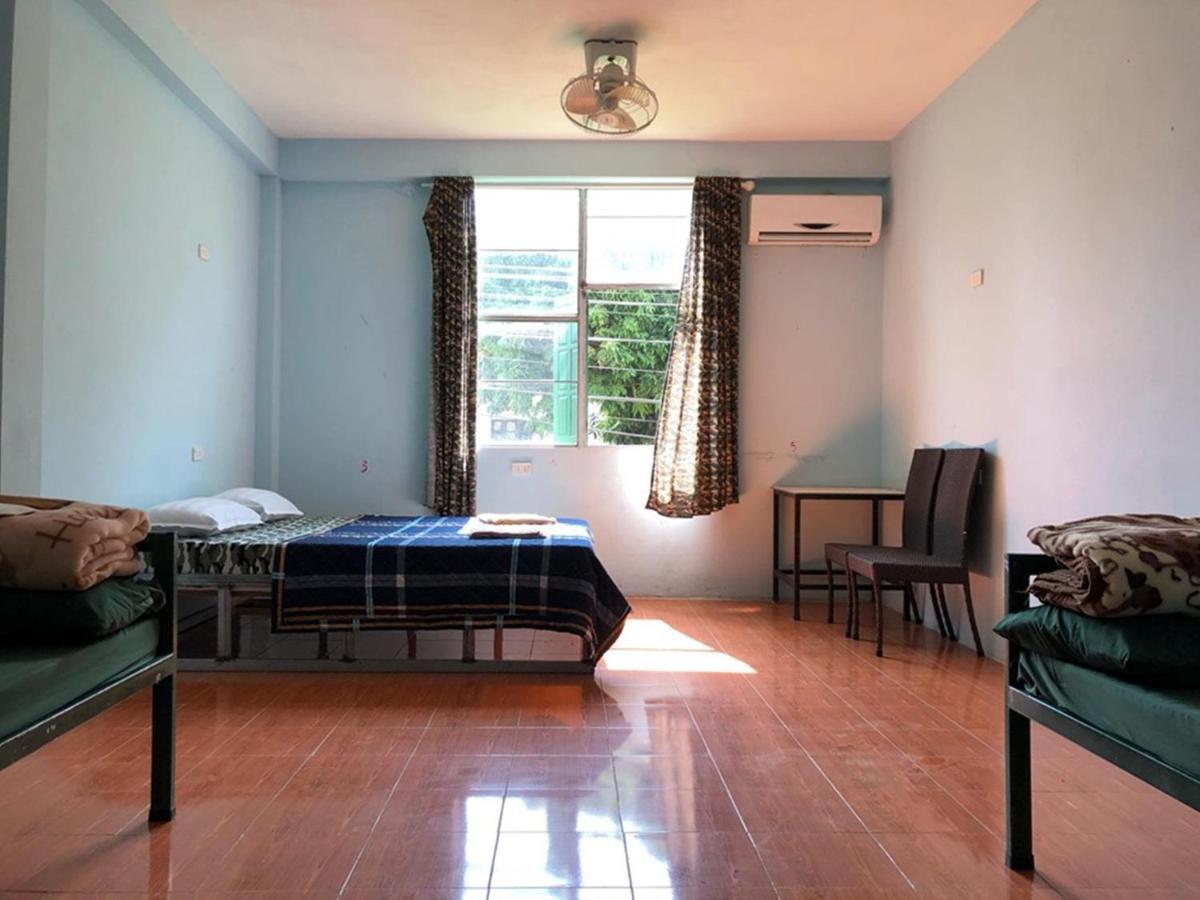 Army Barracks Guesthouse Vang Vieng Exterior photo